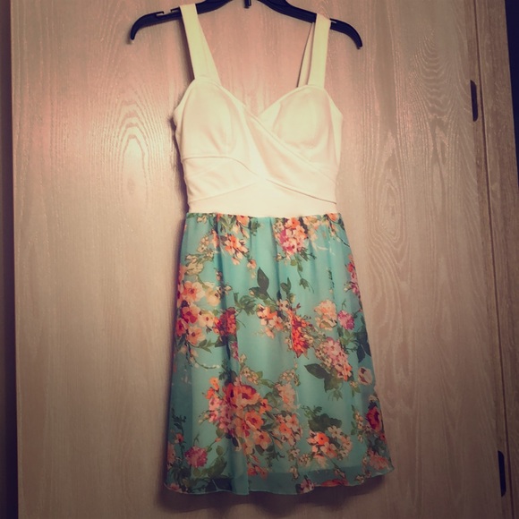 🛑LAST CALL BEFORE DONATION🛑 Rue21 Dress - Picture 1 of 7